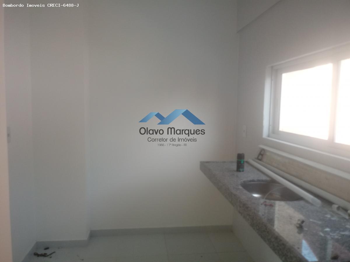 Apartamento para alugar com 2 quartos, 60m² - Foto 3