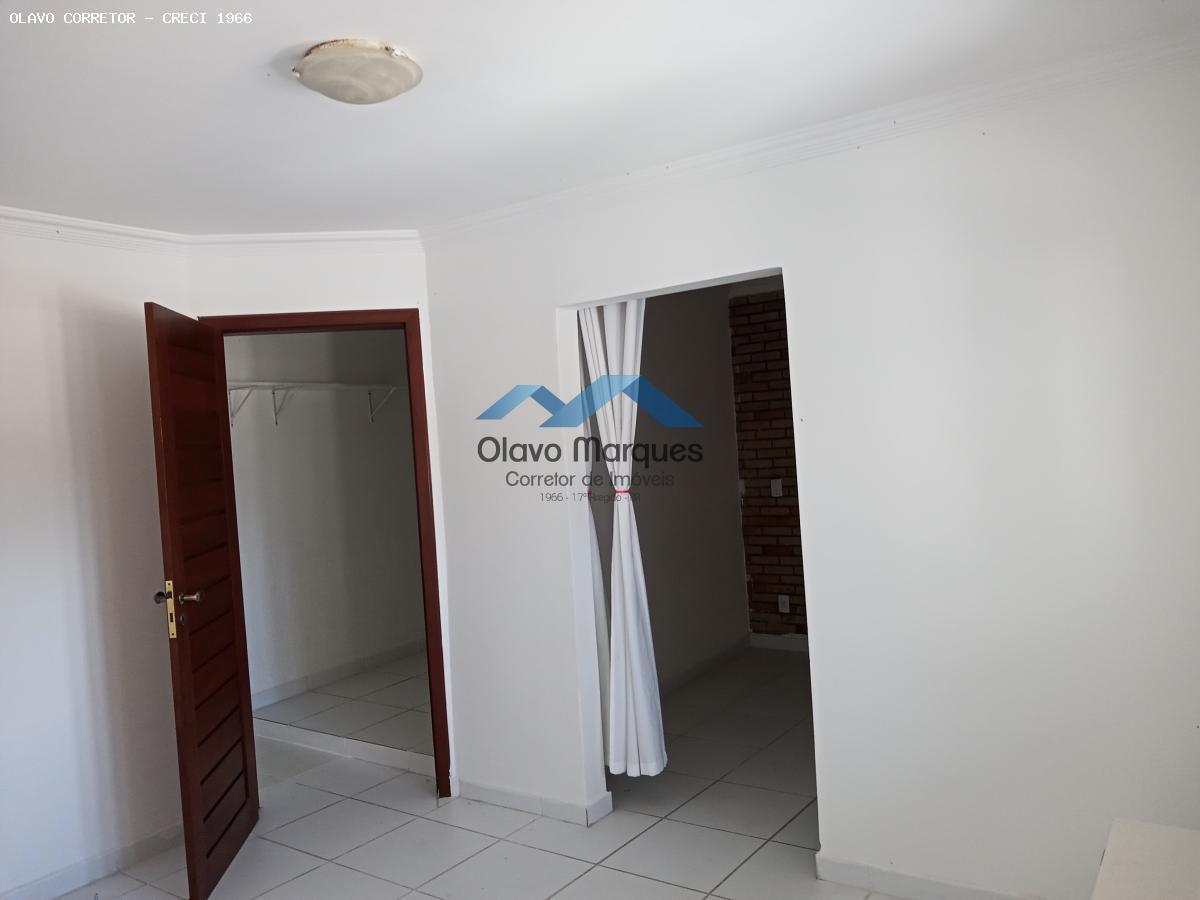 Casa para alugar com 5 quartos, 250m² - Foto 8