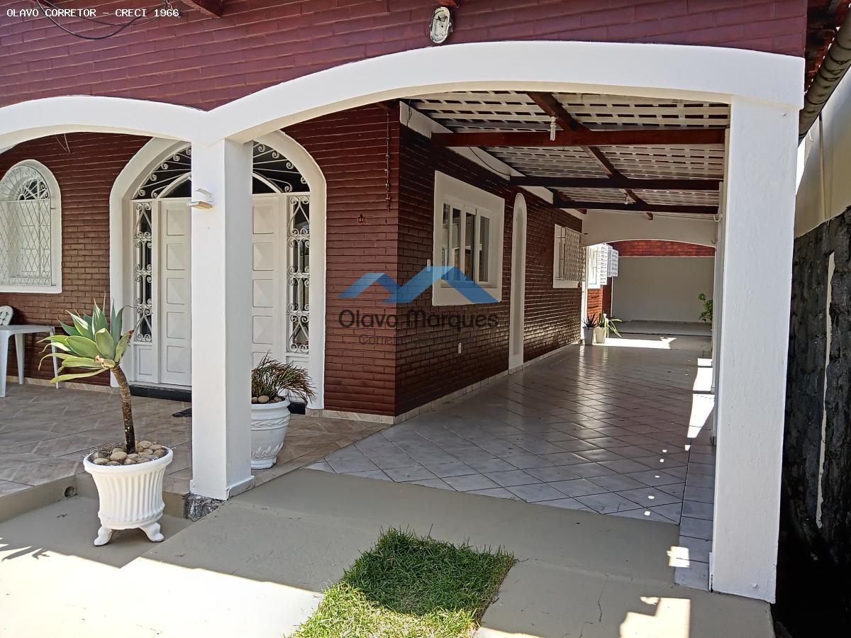 Casa para alugar com 5 quartos, 250m² - Foto 17