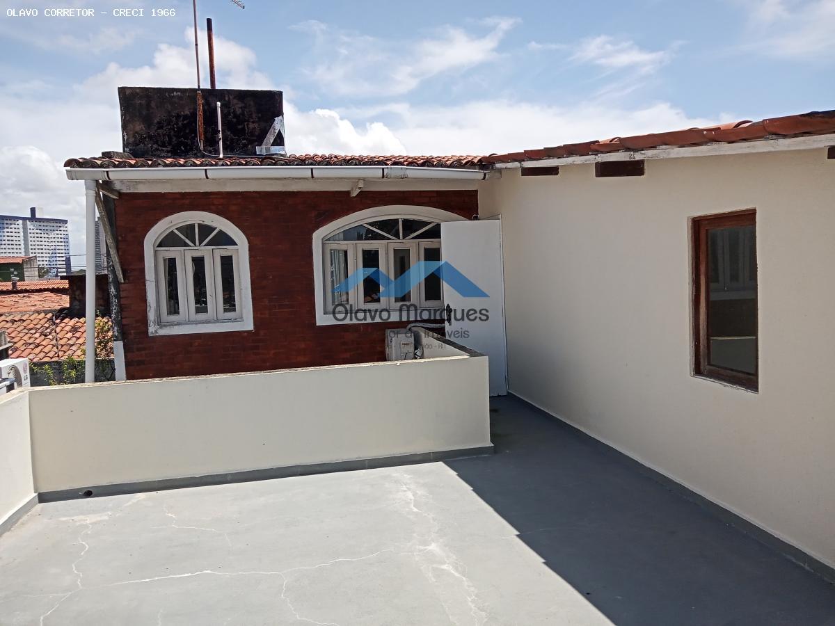 Casa para alugar com 5 quartos, 250m² - Foto 18