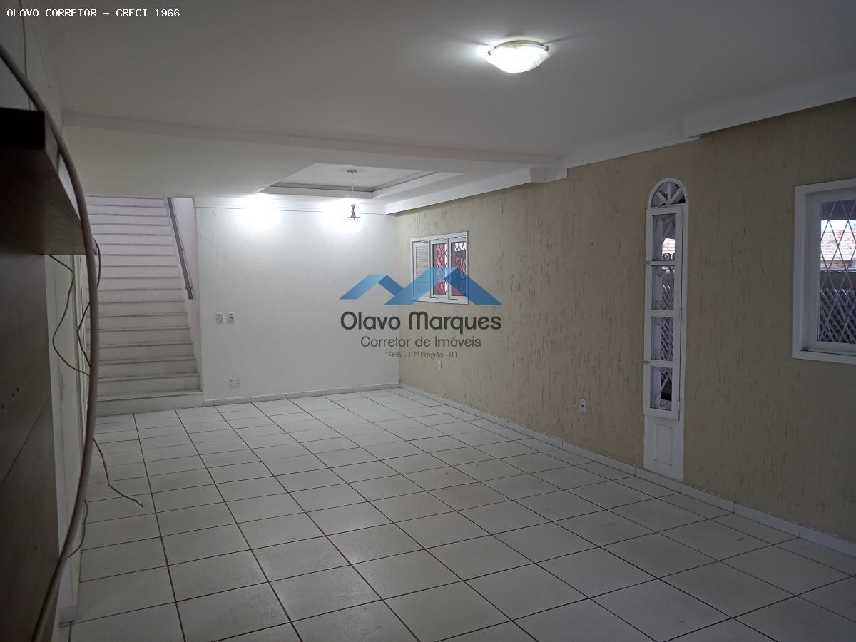 Casa para alugar com 5 quartos, 250m² - Foto 2