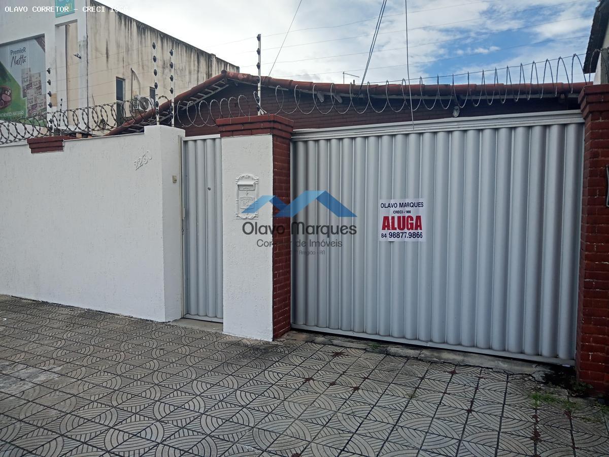 Casa para alugar com 5 quartos, 250m² - Foto 31